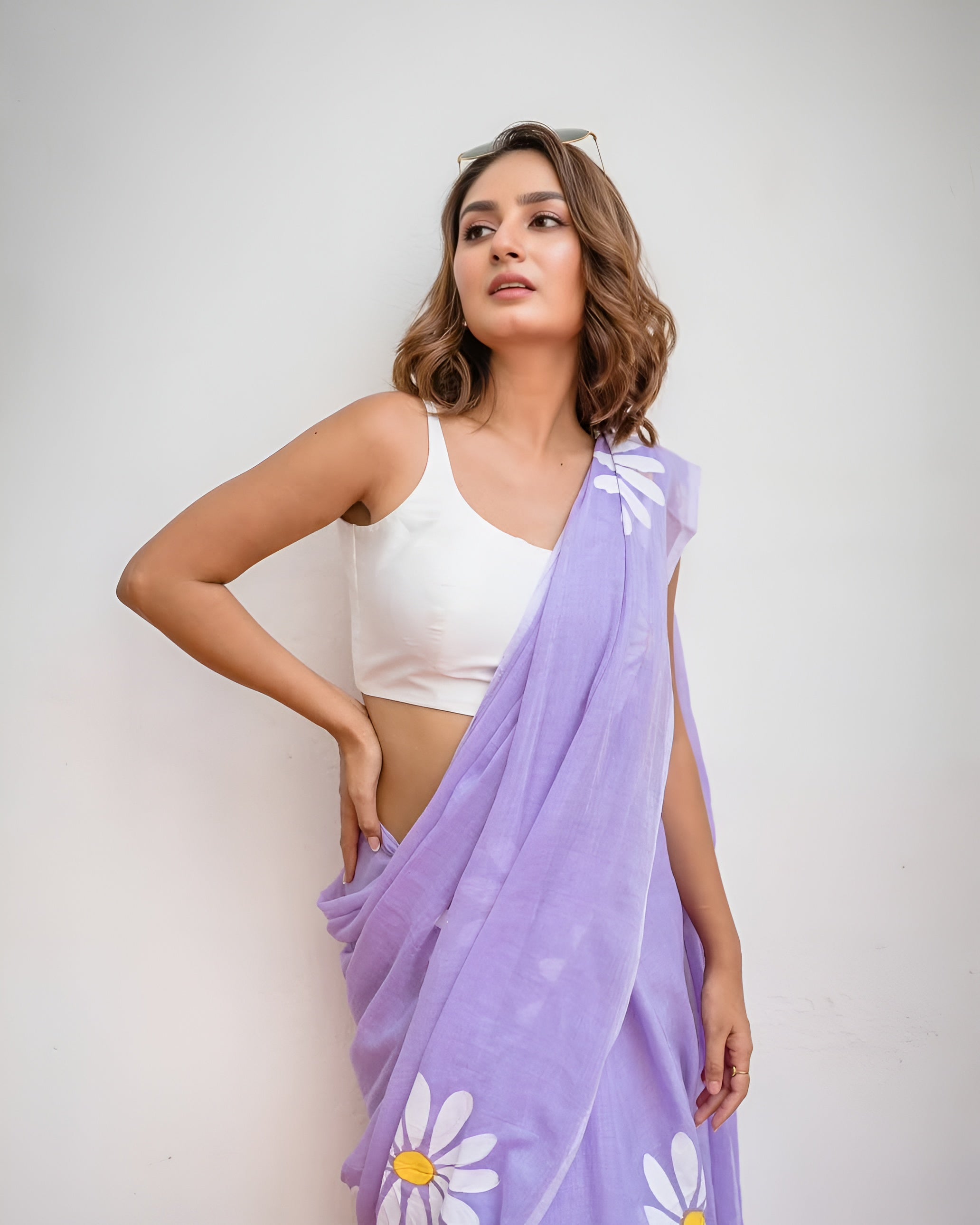 Women's Cotton Linen Blend Saree | Elegant Lavender Floral Daisy Hand-Painted Style Casual & Festive Sari with Unstitched Blouse Piece | Lightweight Party & Daily Wear (Light Purple)
